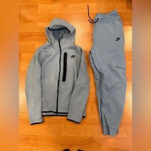 NIKE TECH FLEECE SKY BLUE DISTRESSED SET